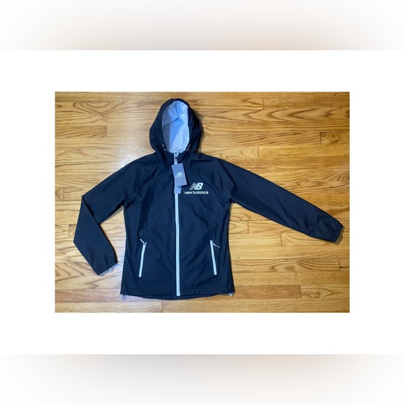 New Balance Women’s Wind & Water Resistant Jacket Black White Logo Sz Small New! - Picture 3 of 6